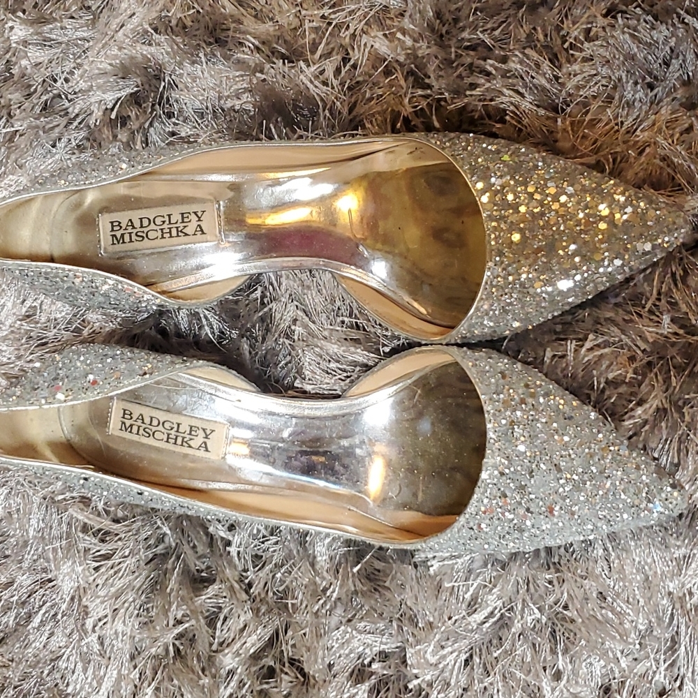 Badgley Mischka pumps